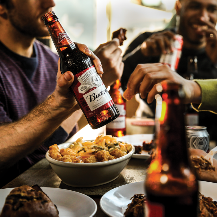 What Makes Budweiser’s Flavor Profile So Iconic? Exploring the Unique Characteristics of the King of Beers