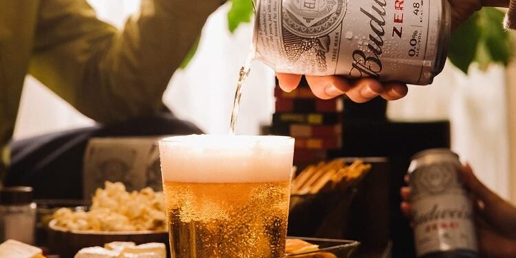 Why Does Budweiser Continue to Captivate Beer Drinkers Worldwide? A Deep Dive into User Experience and Reviews