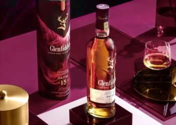 How Has Glenfiddich Mastered the Art of Marketing and Positioning in the Whisky Industry?