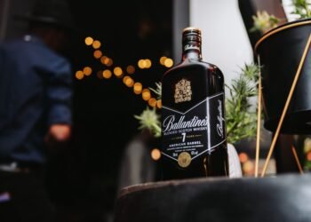 What Do Consumers Think of Ballantine’s Whisky? A Comprehensive Exploration of User Reviews and Feedback