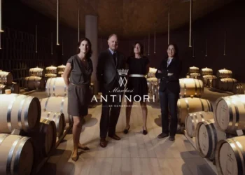 Who Are Antinori’s Fans and What Do They Say About Its Iconic Wines?