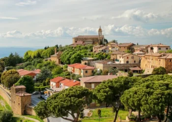 What Makes Brunello di Montalcino a Global Icon of Wine Culture?