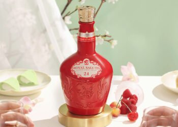 What Makes Royal Salute Whisky Stand Out in User Reviews and Evaluations?