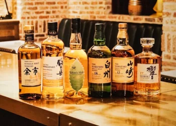 Why Is Japanese Whiskey Winning Global Awards? What’s Their Secret?