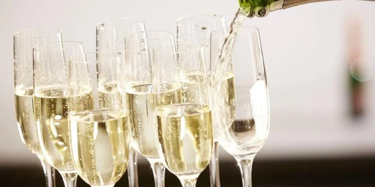 Can You Tell the Difference Between Vintage and Non-Vintage Champagne?