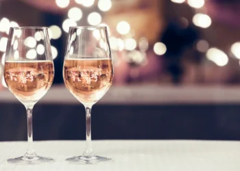 What Makes Rosé Wine the Perfect Summer Drink?