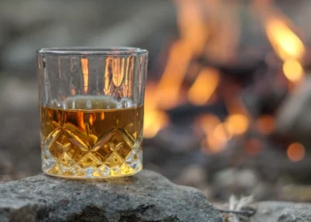 What’s the Best Way to Enjoy a Whiskey Neat?