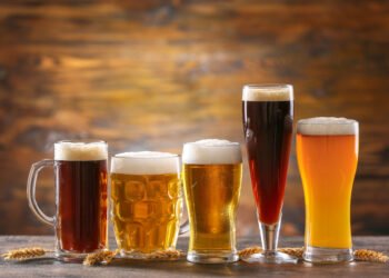 Why Does Beer Taste Better in Different Glasses?
