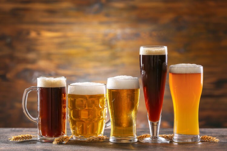 Why Does Beer Taste Better in Different Glasses?
