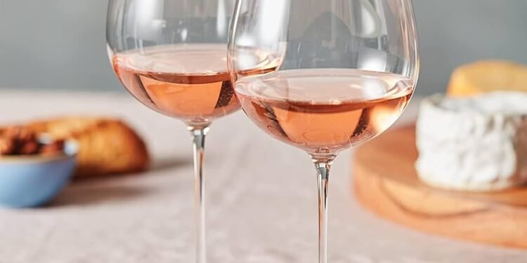 Why the “Legs” of Wine Are an Underrated Detail in Tasting