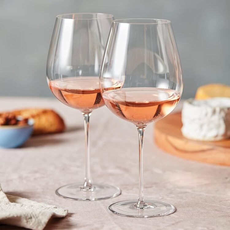 Why the “Legs” of Wine Are an Underrated Detail in Tasting