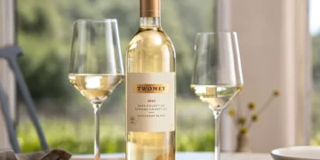 White Wine: How Its Freshness and Elegance Delight the Palate