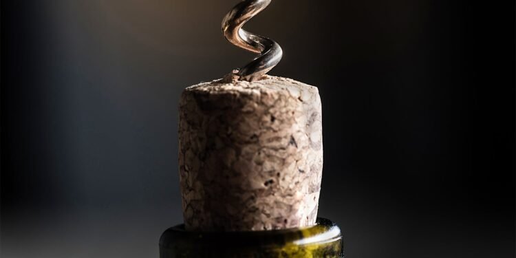 How Does Bottle Closure Control Oxygen Over Time?