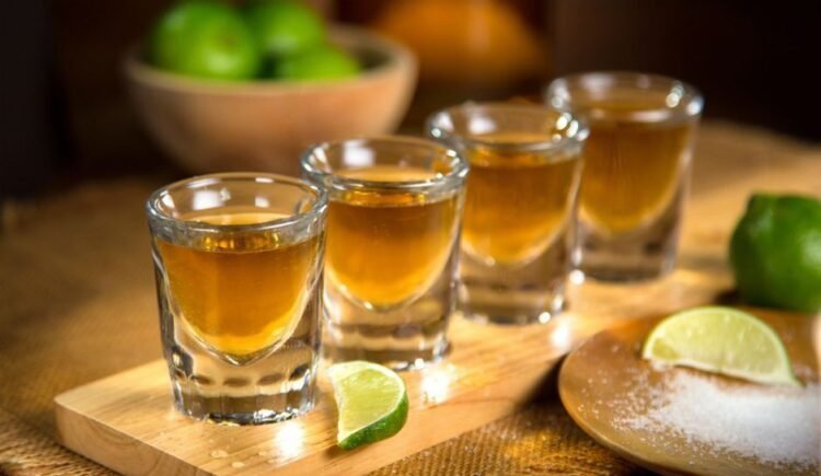 The Origins of Grain Spirits: Power, Society, and the Birth of Distilled Alcohol