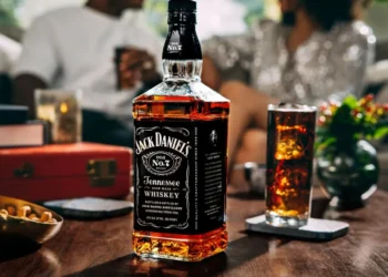 The History of Whisky — From Monastic Origins to Global Industry