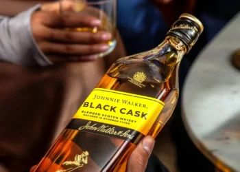 Whiskey and the Shape of Civilization — From Monasteries to Modern Glasses