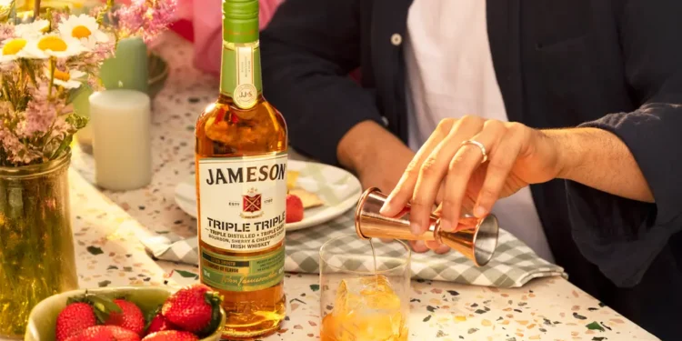 The Art of Whiskey: Tradition, Craft, and the Global Renaissance