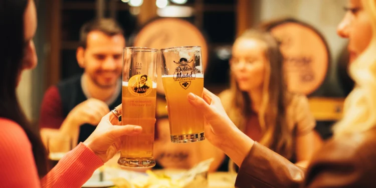 The Global Craft Beer Revolution: How Independent Breweries Changed Modern Drinking Culture