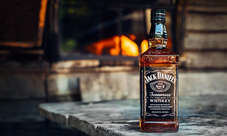 The Art of Whiskey: Tradition, Craft, and the Global Renaissance